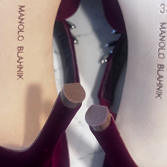 MANOLO BLAHNIK - LURUM - Burgundy VELVET Crystal Embellished - Picture 9 of 16